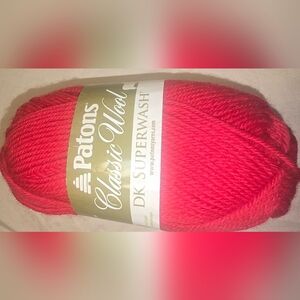 Patons classic wool yarn‎